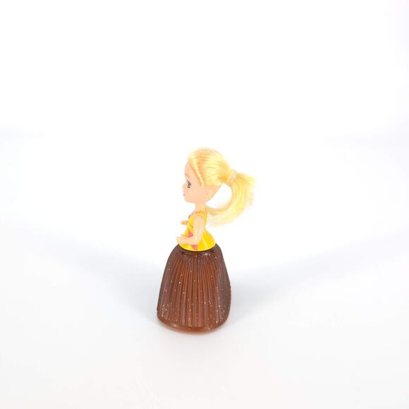 Transforming Cupcake Surprise 3.25" Mini Caucasian Blonde Doll MISSING HAT - Picture 4 of 8